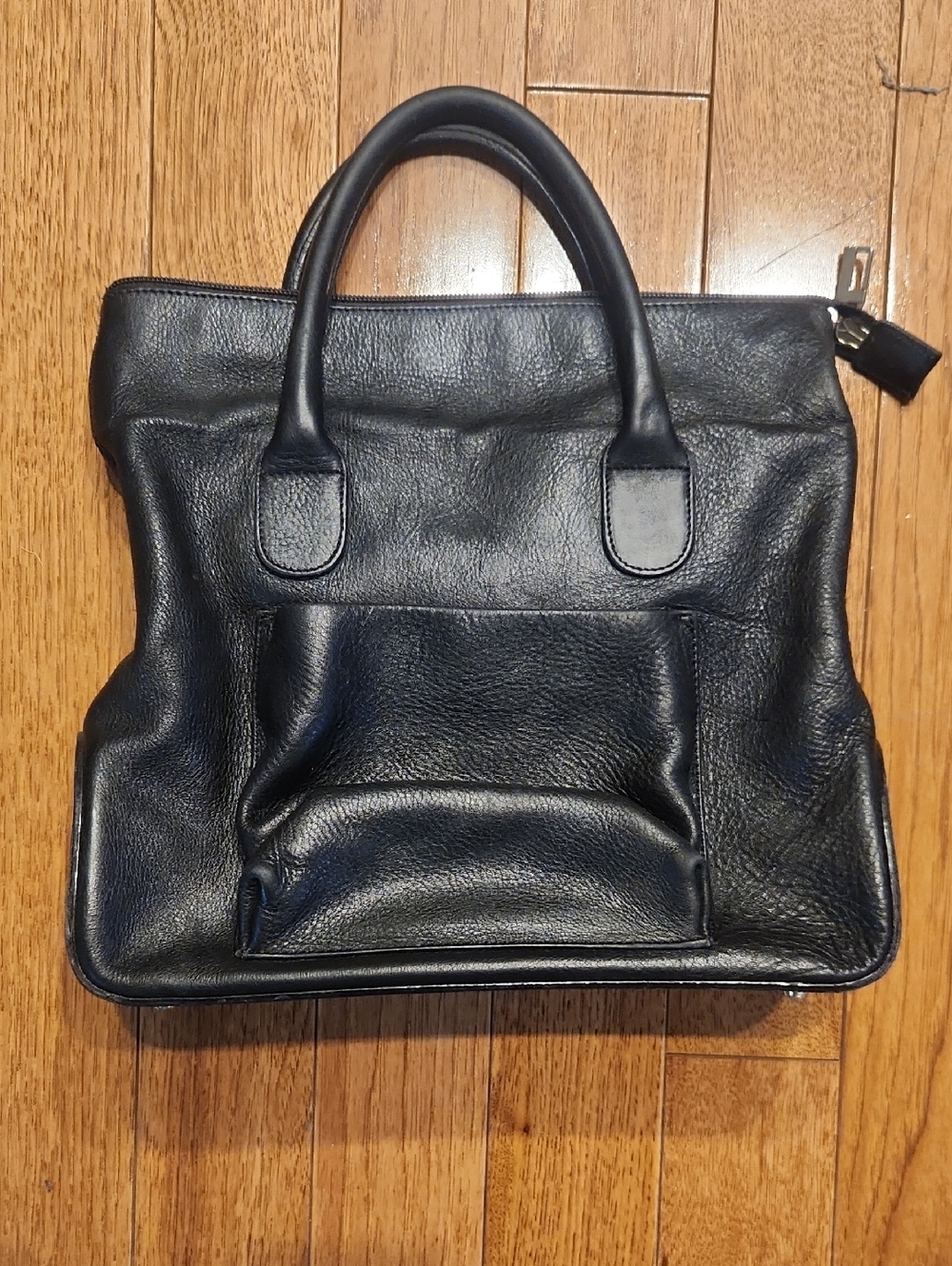 Black Leather Wristlet Clutch - Classic Handheld Tote